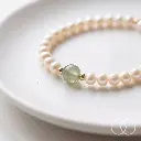 Stone_and_pearl_bracelet_photogr…_202608211657.webp
