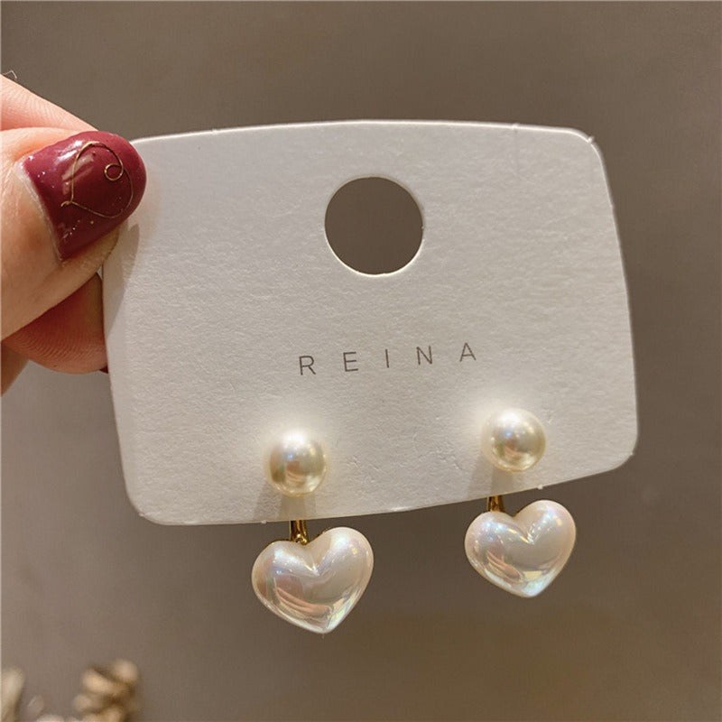 [RB-ER-005] Pearl Heart studs
